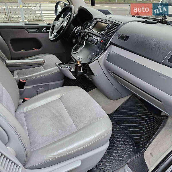 Минивэн Volkswagen Multivan 2010 в Киеве фото 11 Минивэн Volkswagen Multivan 2010 в Киеве