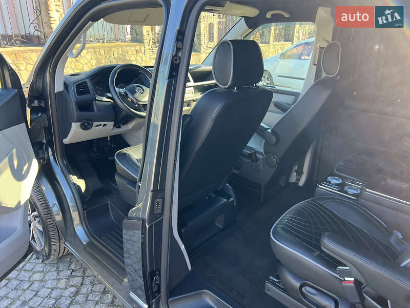 Минивэн Volkswagen Multivan 2018 в Черновцах