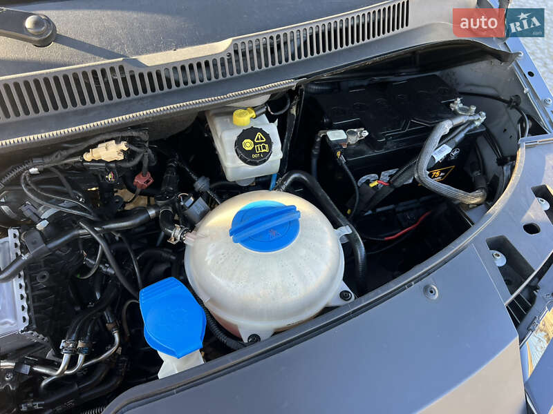 Минивэн Volkswagen Multivan 2018 в Черновцах