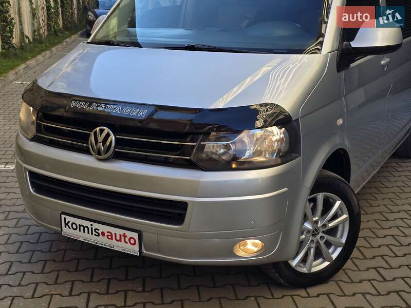 Минивэн Volkswagen Multivan 2013 в Хмельницком