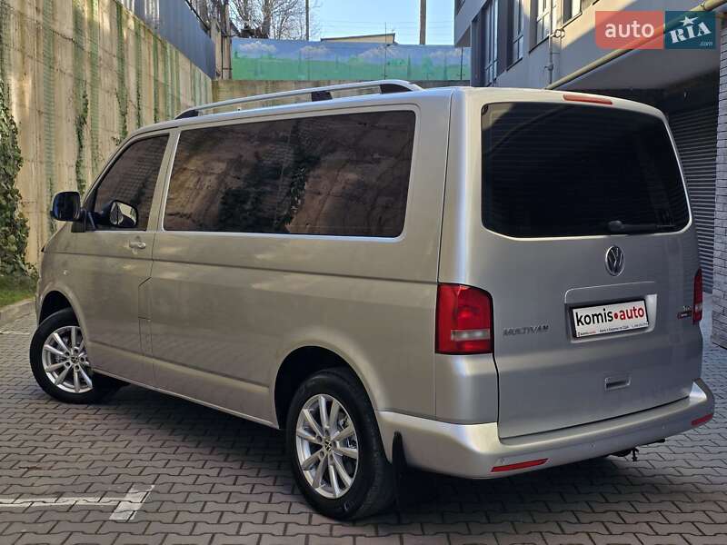 Минивэн Volkswagen Multivan 2013 в Хмельницком