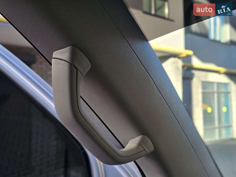 Минивэн Volkswagen Multivan 2013 в Хмельницком