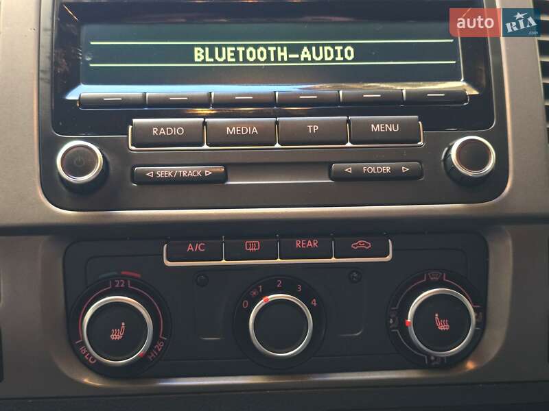 Минивэн Volkswagen Multivan 2013 в Хмельницком