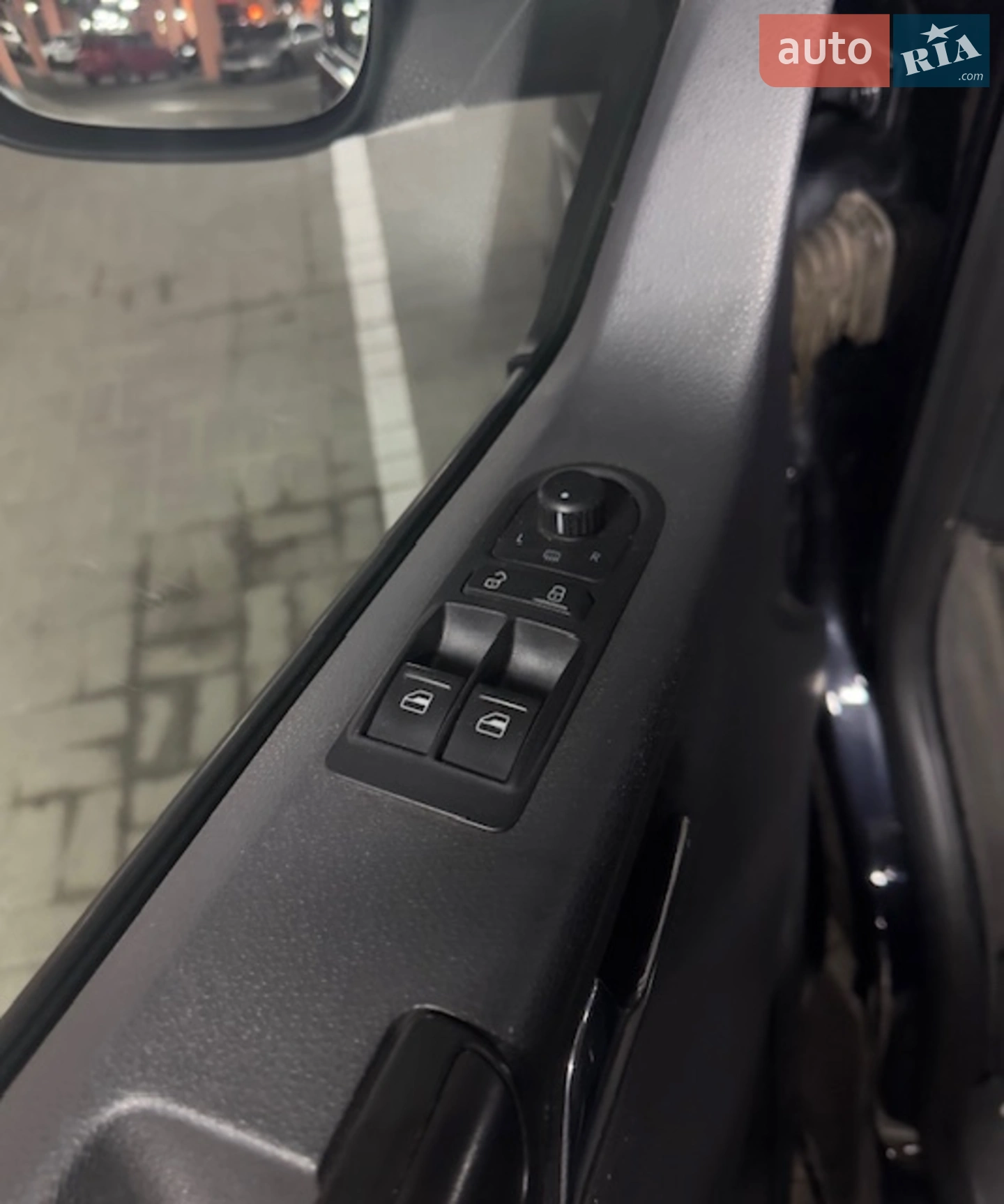 2013 Volkswagen Multivan - мініатюра 16
