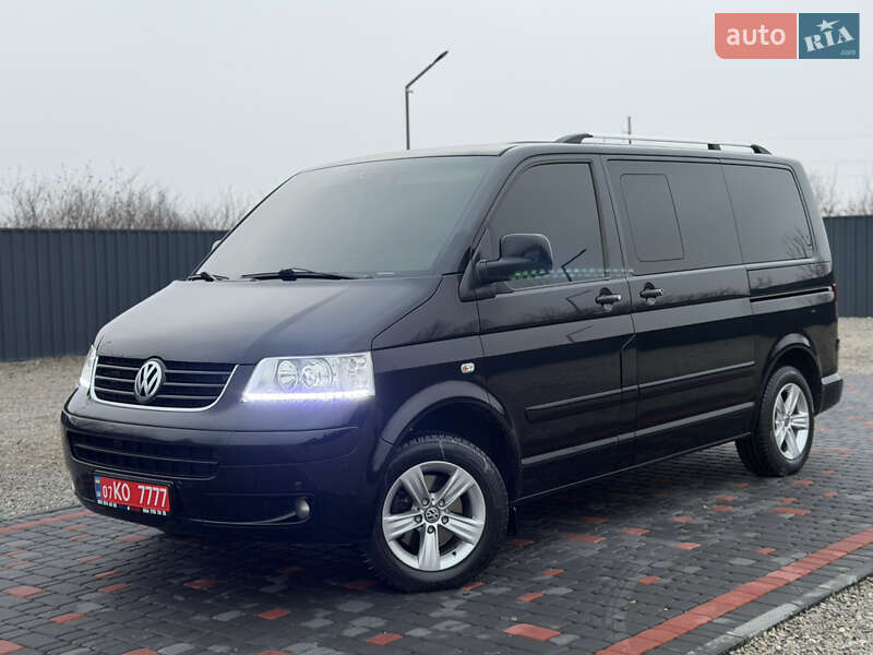 Минивэн Volkswagen Multivan 2009 в Берегово