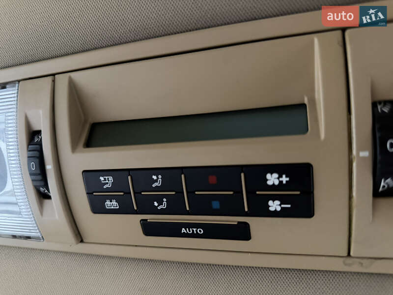 Минивэн Volkswagen Multivan 2009 в Берегово