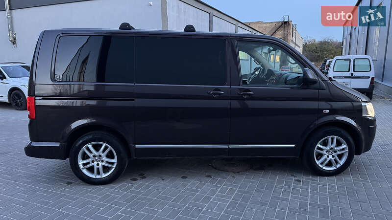 Минивэн Volkswagen Multivan 2010 в Киеве