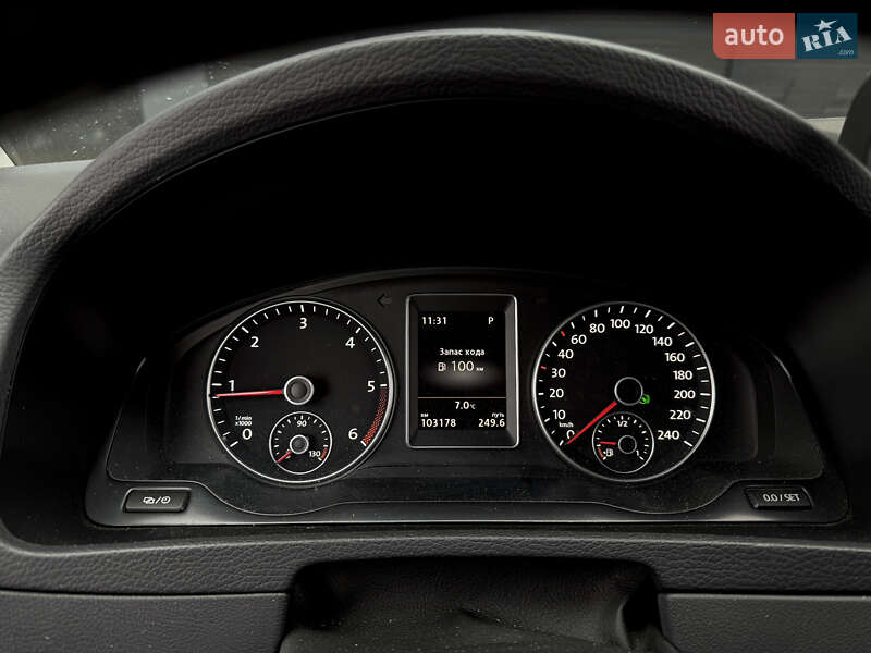 Минивэн Volkswagen Multivan 2015 в Киеве