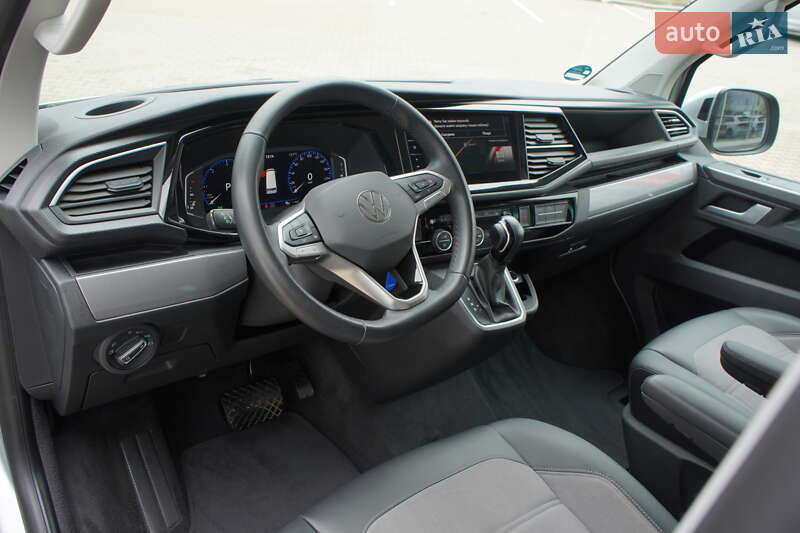 Мінівен Volkswagen Multivan 2020 в Житомирі