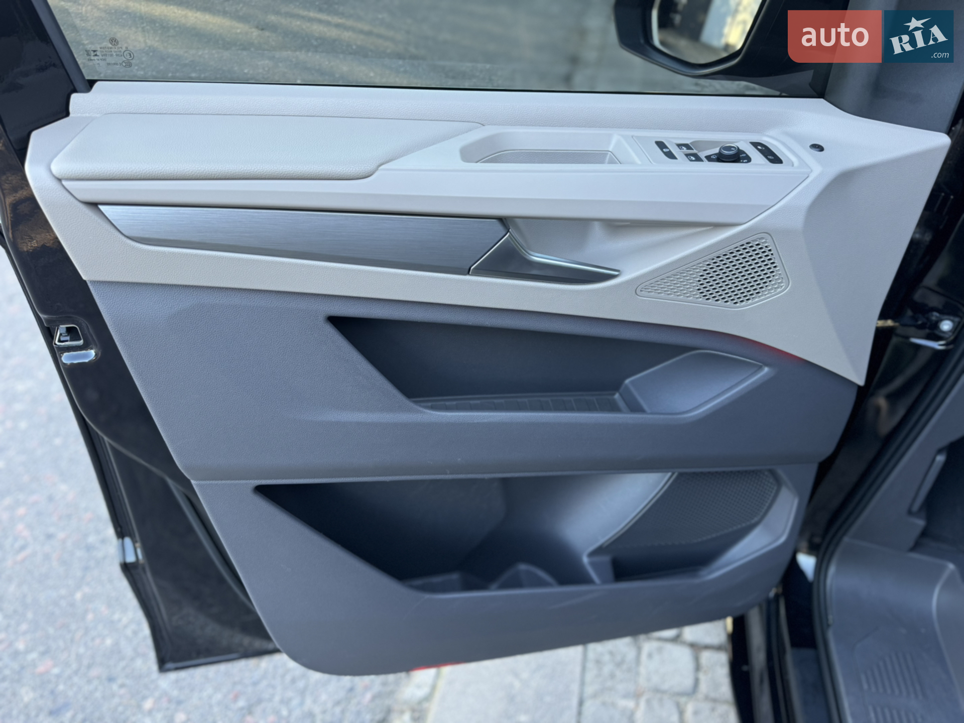 2022 Volkswagen Multivan - мініатюра 22