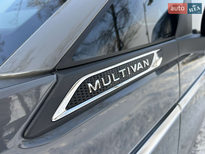 Минивэн Volkswagen Multivan 2023 в Киеве