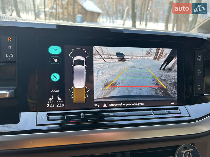Минивэн Volkswagen Multivan 2023 в Киеве