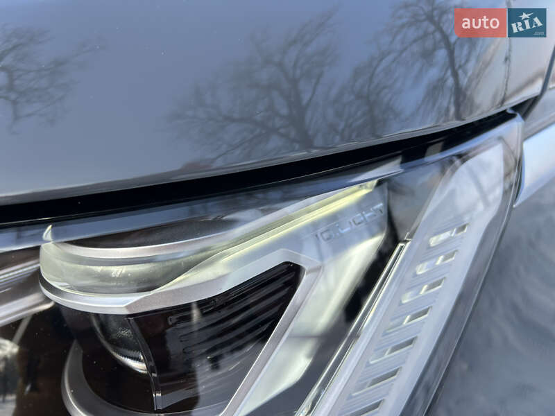 Минивэн Volkswagen Multivan 2023 в Киеве