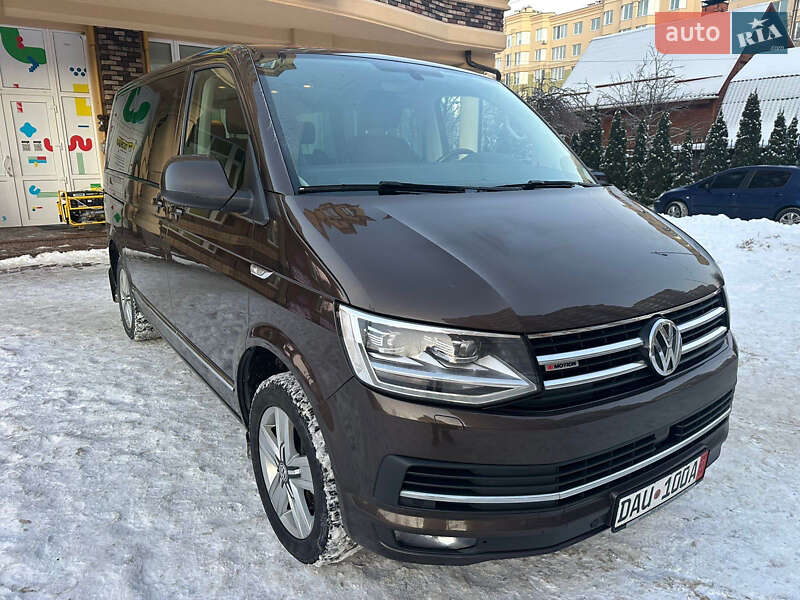 Минивэн Volkswagen Multivan 2017 в Киеве