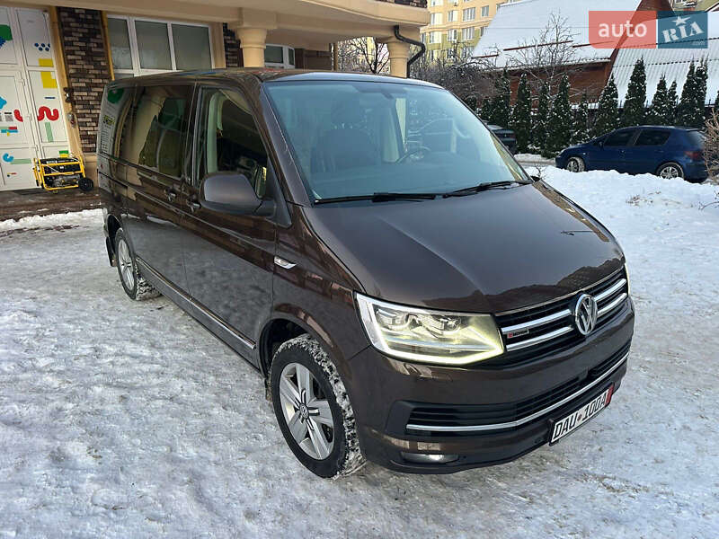 Минивэн Volkswagen Multivan 2017 в Киеве