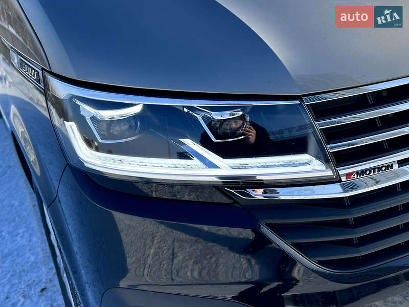 Минивэн Volkswagen Multivan 2020 в Киеве