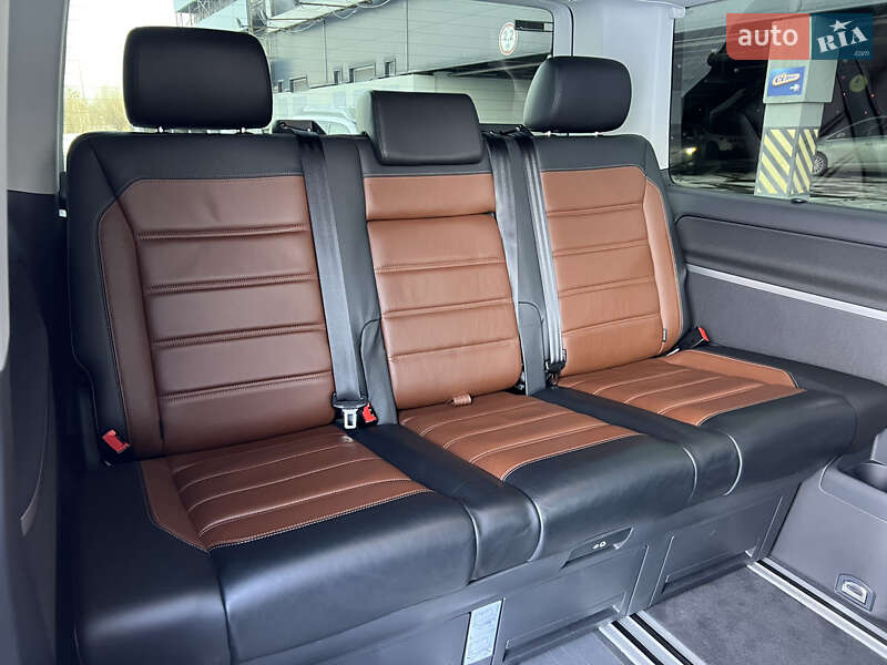 Минивэн Volkswagen Multivan 2020 в Киеве