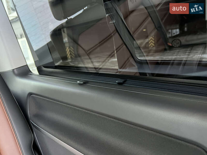 Минивэн Volkswagen Multivan 2020 в Киеве