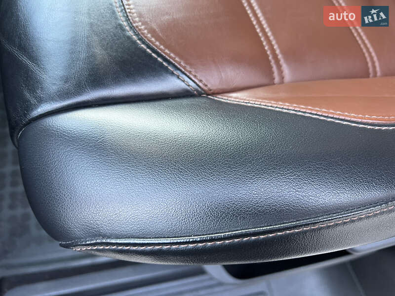 Минивэн Volkswagen Multivan 2020 в Киеве