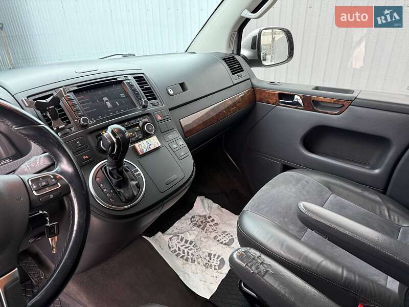 Минивэн Volkswagen Multivan 2011 в Киеве фото 24 Минивэн Volkswagen Multivan 2011 в Киеве