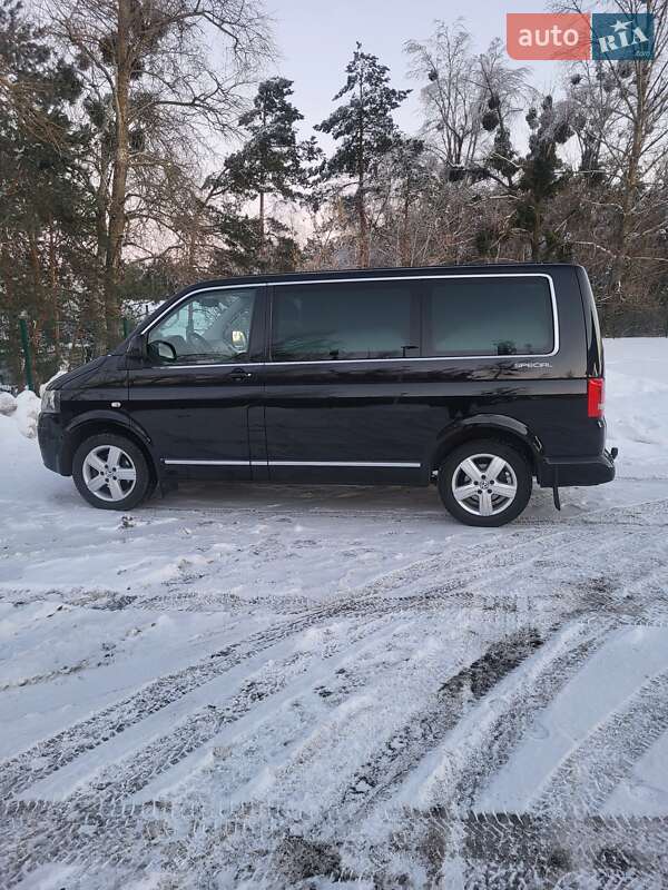 Volkswagen Multivan 2013 Volkswagen Multivan 2013