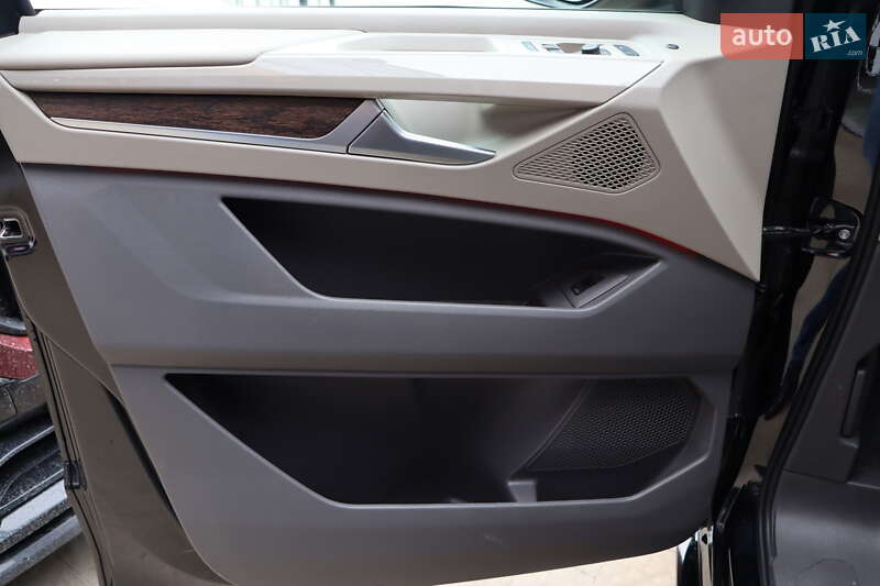 Минивэн Volkswagen Multivan 2024 в Львове фото 9 Минивэн Volkswagen Multivan 2024 в Львове