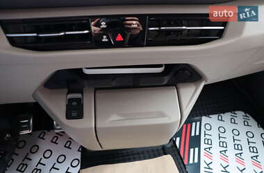 Минивэн Volkswagen Multivan 2024 в Львове фото 28 Минивэн Volkswagen Multivan 2024 в Львове
