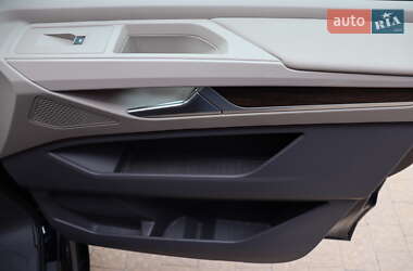 Минивэн Volkswagen Multivan 2024 в Львове фото 33 Минивэн Volkswagen Multivan 2024 в Львове