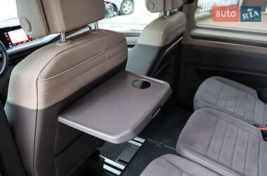 Минивэн Volkswagen Multivan 2024 в Львове фото 43 Минивэн Volkswagen Multivan 2024 в Львове