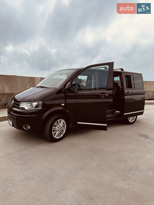 Минивэн Volkswagen Multivan 2014 в Одессе