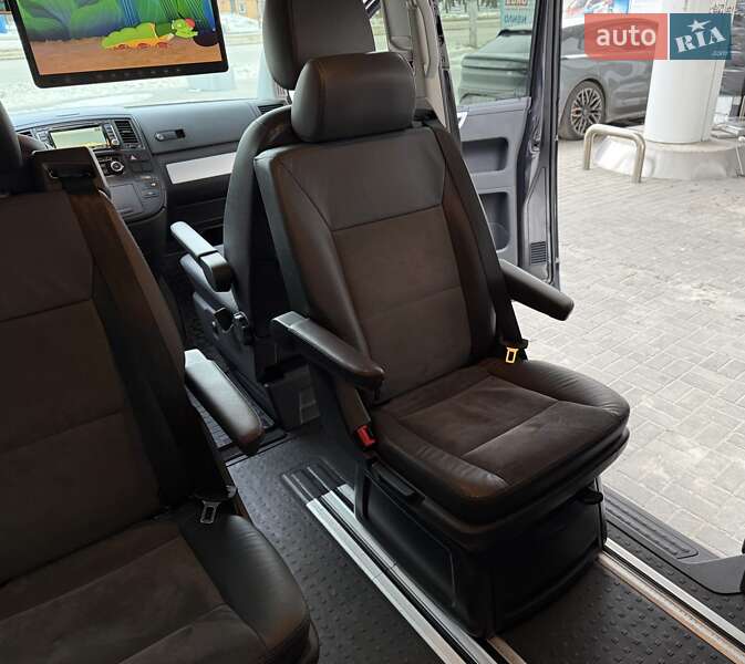 Минивэн Volkswagen Multivan 2015 в Днепре