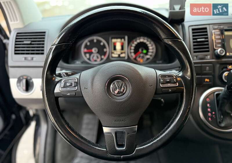 Минивэн Volkswagen Multivan 2015 в Днепре