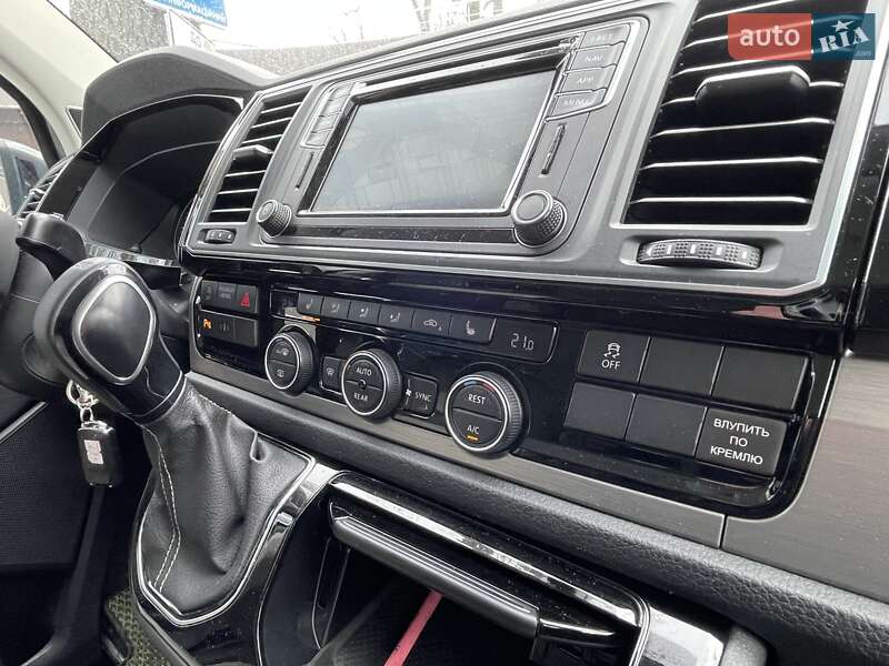 Минивэн Volkswagen Multivan 2018 в Киеве фото 8 Минивэн Volkswagen Multivan 2018 в Киеве