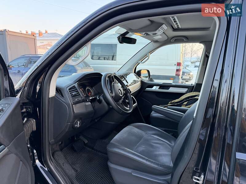 Минивэн Volkswagen Multivan 2015 в Черновцах