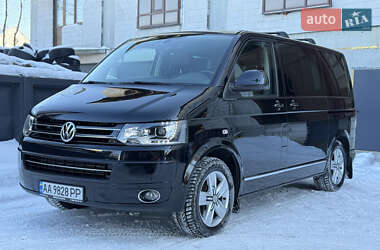 Минивэн Volkswagen Multivan 2015 в Киеве