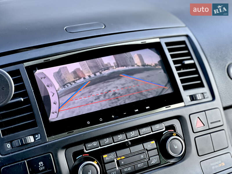Минивэн Volkswagen Multivan 2011 в Киеве