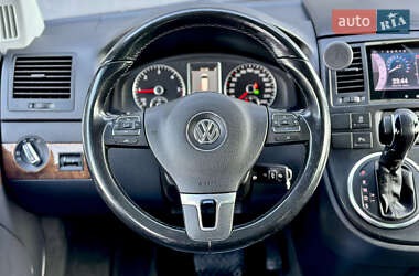 Минивэн Volkswagen Multivan 2011 в Киеве