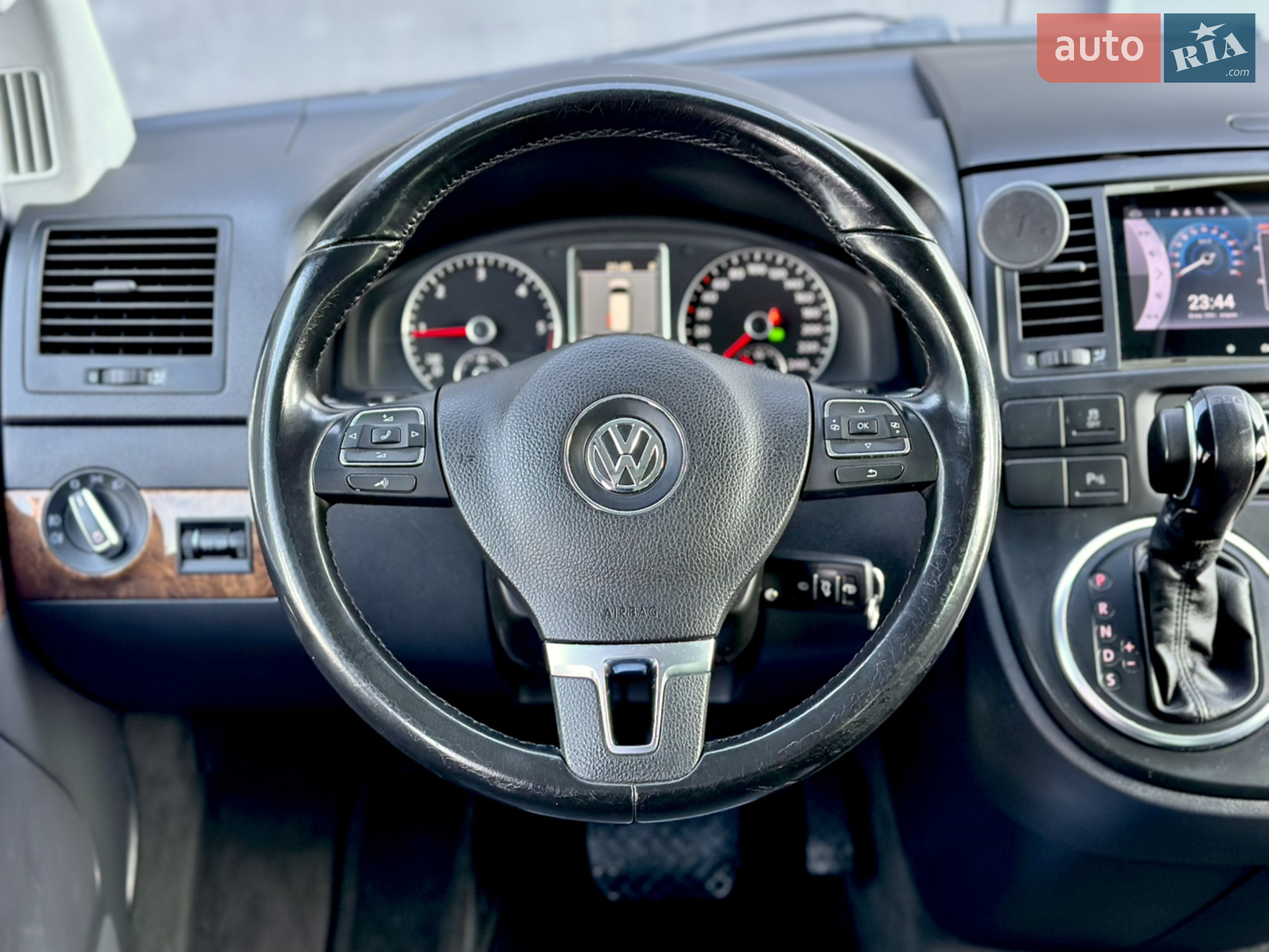 2011 Volkswagen Multivan - мініатюра 25