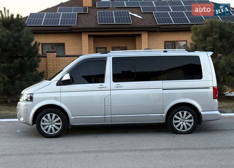 Минивэн Volkswagen Multivan 2013 в Днепре