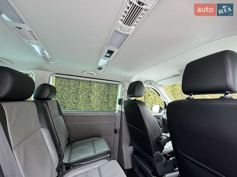 Минивэн Volkswagen Multivan 2020 в Луцке