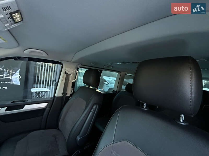 Минивэн Volkswagen Multivan 2017 в Виннице