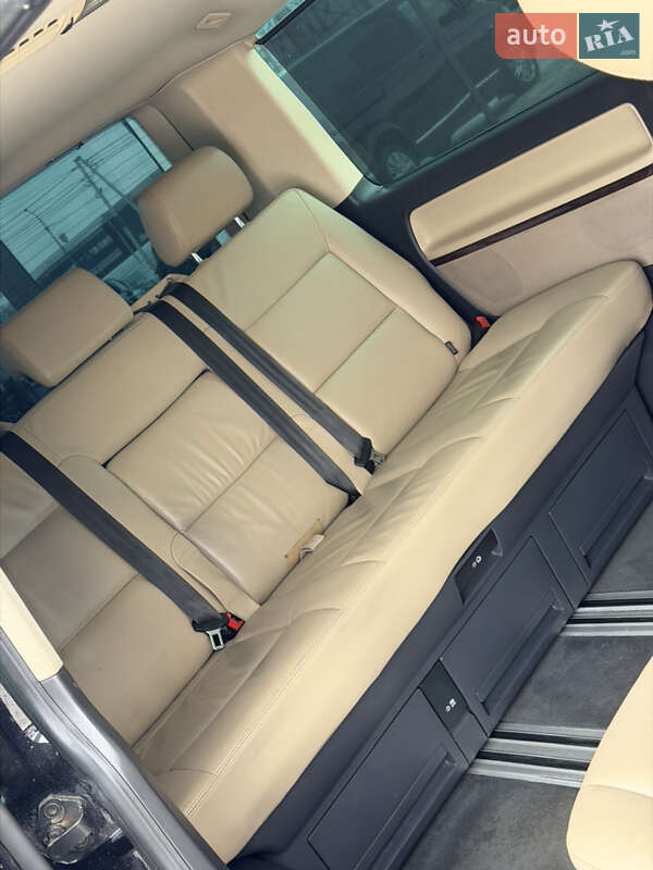 Минивэн Volkswagen Multivan 2014 в Киеве