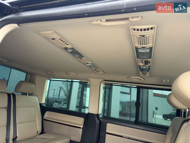 Минивэн Volkswagen Multivan 2014 в Киеве