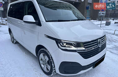 Минивэн Volkswagen Multivan 2021 в Киеве