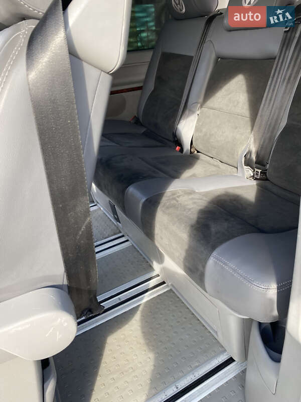Минивэн Volkswagen Multivan 2006 в Львове