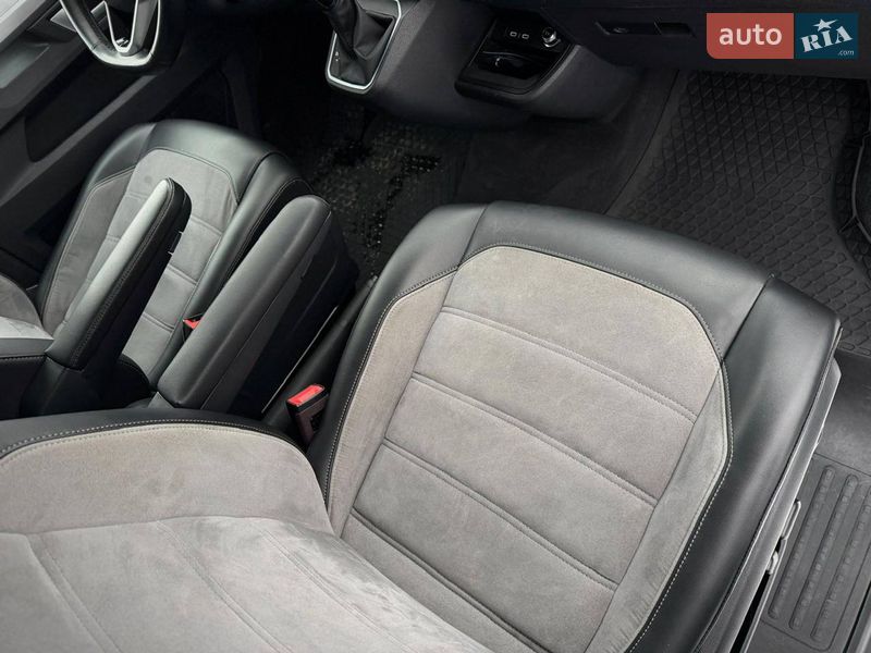 Минивэн Volkswagen Multivan 2019 в Киеве