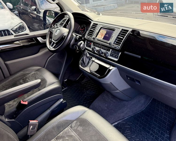 Минивэн Volkswagen Multivan 2019 в Киеве