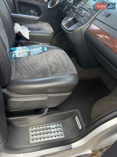 Минивэн Volkswagen Multivan 2011 в Кропивницком