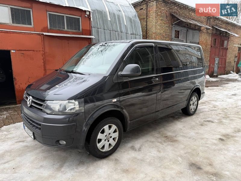 Минивэн Volkswagen Multivan 2012 в Киеве