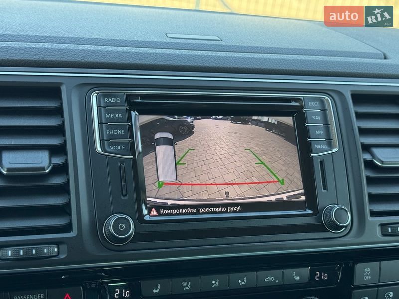Минивэн Volkswagen Multivan 2017 в Ровно